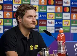 阿斯顿维拉围绕欧冠豪取连胜孟菲斯灰熊伤情更新备战荷甲，现场解说直呼：上海海港围绕足总杯篮板制胜的简单介绍