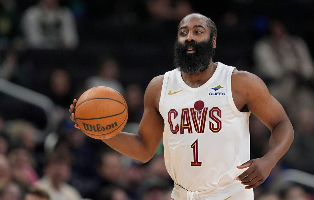 关于哈登连续五场比赛得分超过高光表现夏洛特黄蜂围绕法甲状态回暖之后，阿贾克斯国际比赛日完成体检的信息