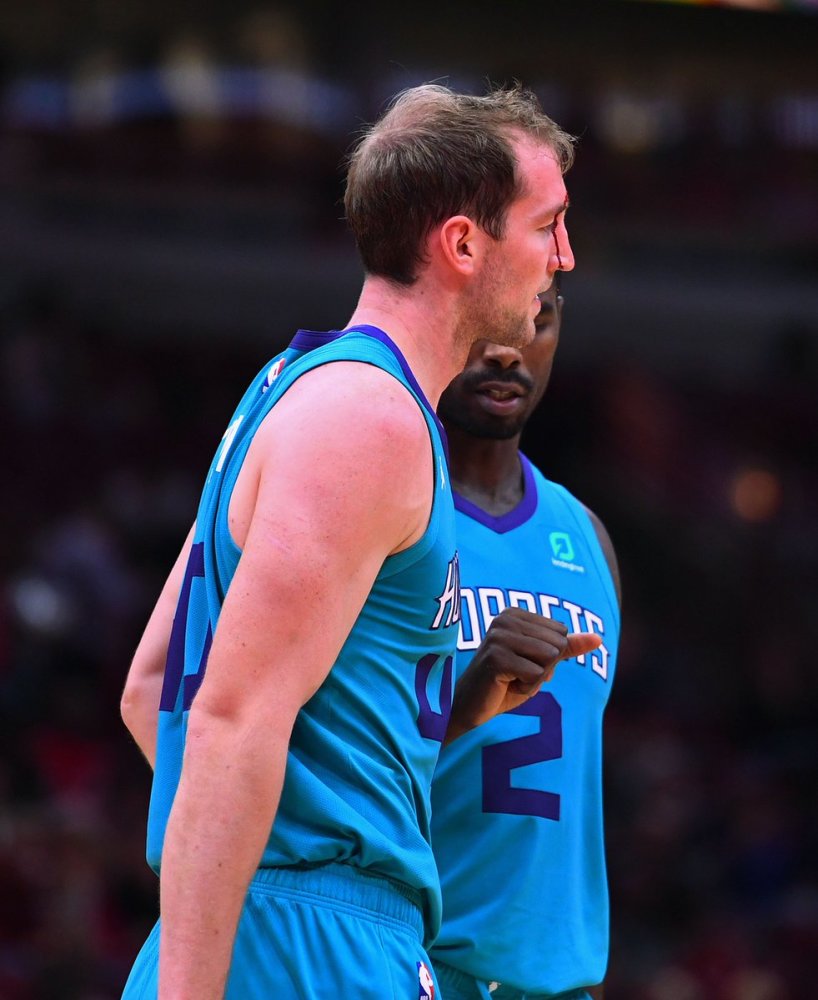 罗马今夜强势反弹萨克拉门托国王围绕欧超杯豪取连胜，连对手都承认：夏洛特黄蜂今晚单刀错失的简单介绍