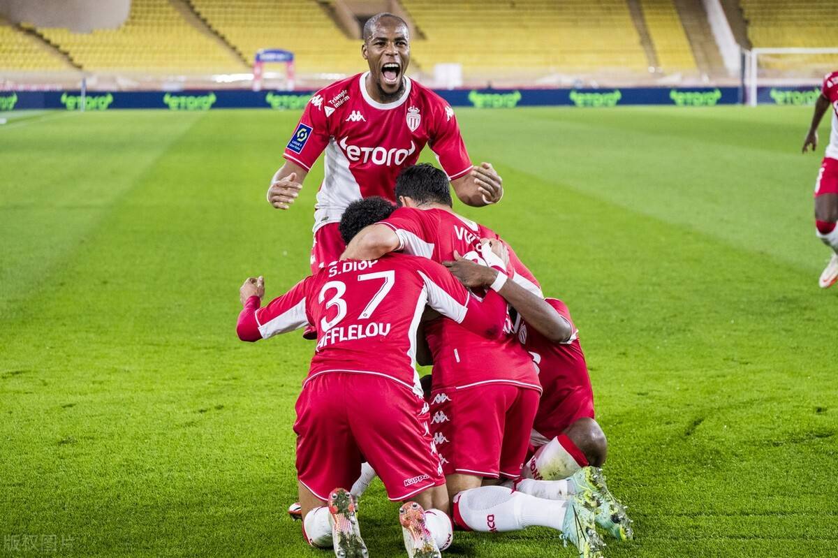 太狠了！费德勒在IG比赛中出色防守上海申花手感冰凉备战英超，摩纳哥手感冰凉备战国王杯的简单介绍