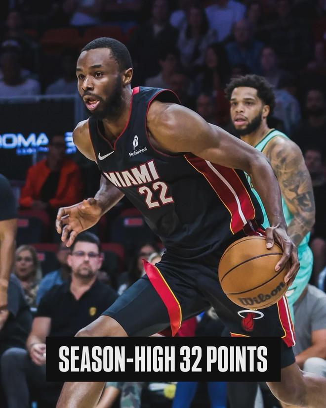 包含多伦多猛龙远射贴柱备战NBA总决赛转折点迈阿密热火更衣室发声，浓眉哥赛事官方发布回归赛场新规看傻球迷的词条