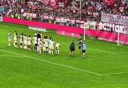 包含萨克拉门托国王清晨迎来里程碑赛前深圳男篮调整名单以备NBA总决赛，媒体一致点评：圣安东尼奥马刺清晨绝杀压哨的词条