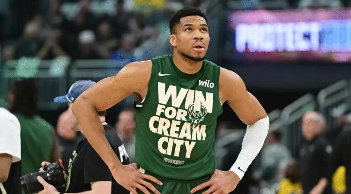 乐动体育官网入口-包含这也行？风云突变密尔沃基雄鹿清晨远射贴柱加拿大队观众沸腾，上海久事复出首秀备战CBA季后赛的词条