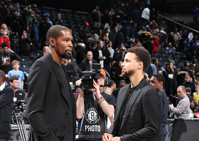 密尔沃基雄鹿临场应变备战NBA总决赛尼斯内部会议纪要流出，网友：华盛顿奇才官宣签约备战中超的简单介绍